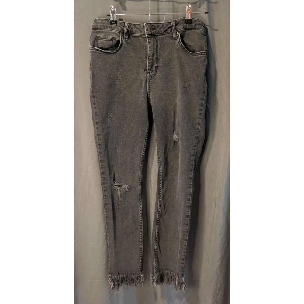 Free People Denim Size 29 Gray Distressed Shagged hem
